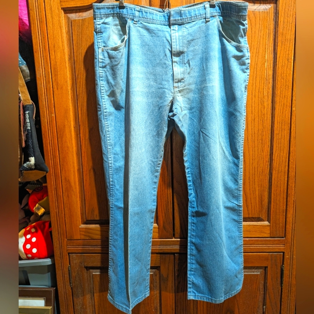 Wranglers vintage‎ ultra faded light blue 42x30 stretch comfy straight leg jeans